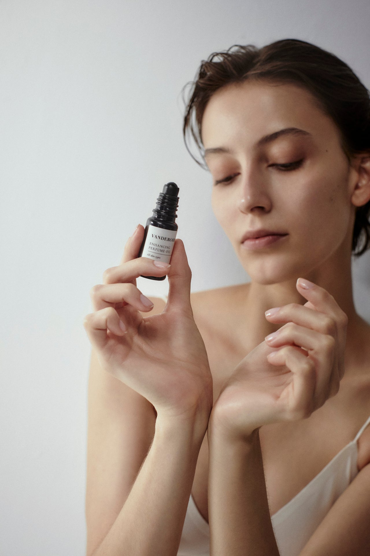 Enhancing Perfume Oil